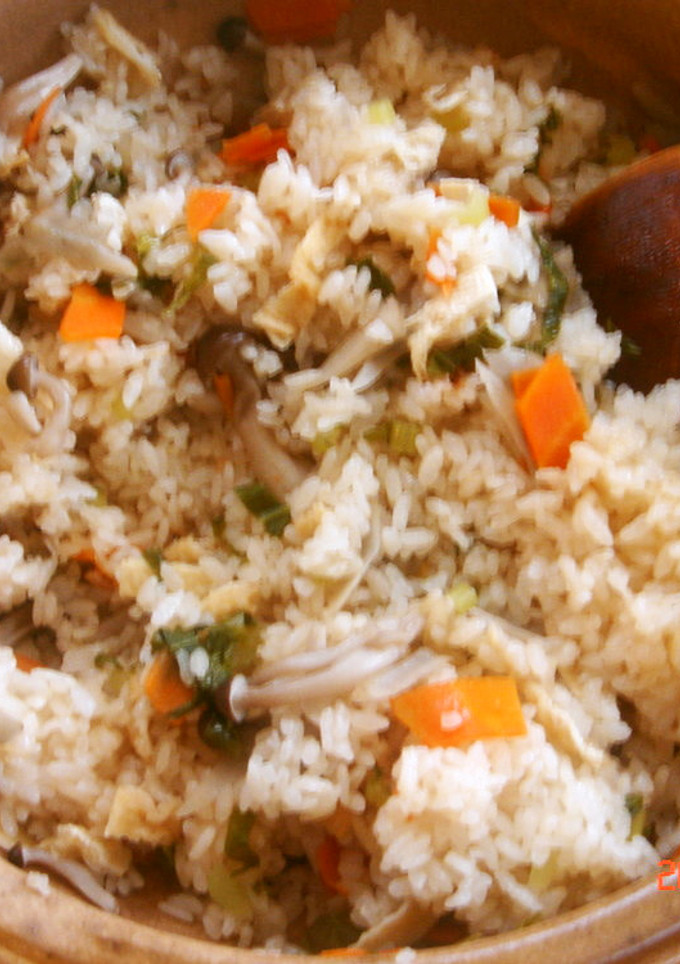 きのこと野菜の炊き込みご飯-レシピのメイン写真