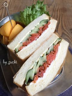 スモークサーモンとクリームチーズのサンド-レシピのメイン写真