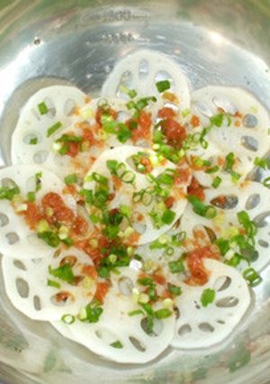 れんこんの梅肉ソースサラダ♪簡単梅肉あえ-レシピのメイン写真