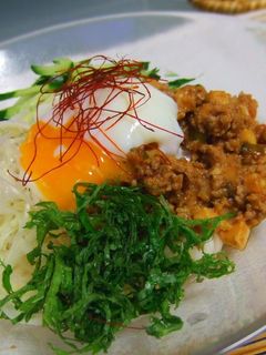 トマト肉味噌で!!肉味噌うどん♪-レシピのメイン写真