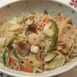 野菜たっぷり☆冷蔵庫の残り物でビーフン