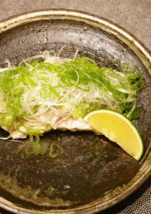 ワサビネギ塩で茹で鶏-レシピのメイン写真