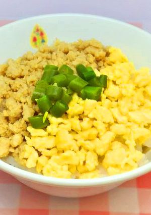 三色丼　給食-レシピのメイン写真