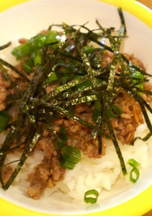 大人の味、なめたけ入りそぼろ丼♪-レシピのメイン写真