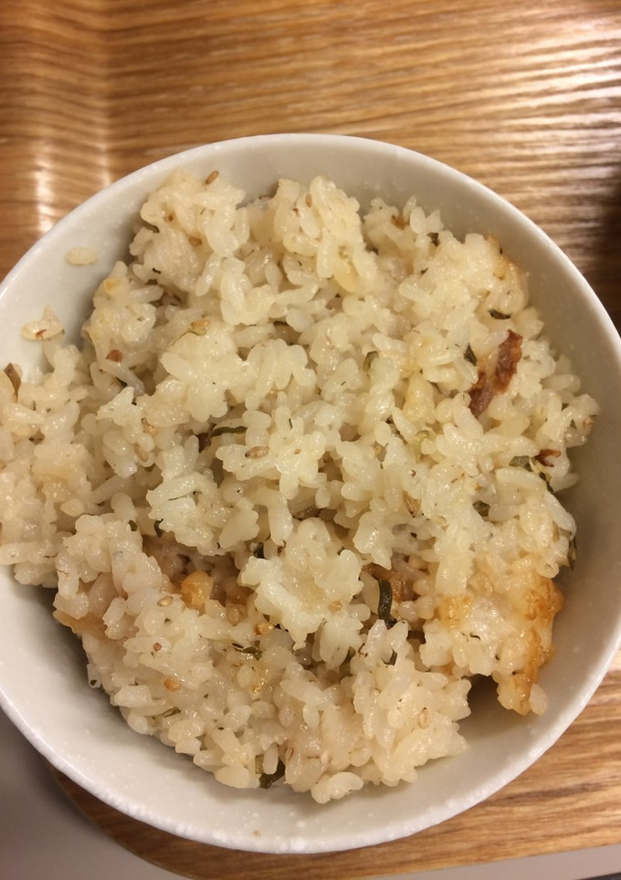 梅干しと塩昆布の炊き込みご飯-レシピのメイン写真