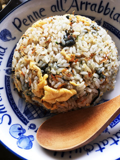 干しエビと韓国海苔のチャーハン-レシピのメイン写真