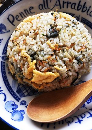 干しエビと韓国海苔のチャーハン-レシピのメイン写真