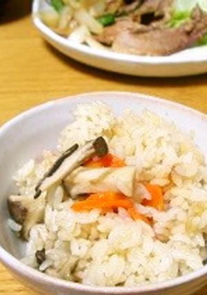 きのこの炊き込みご飯-レシピのメイン写真