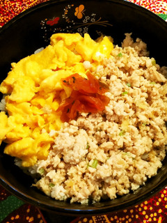 鶏そぼろと卵の親子どんぶり-レシピのメイン写真