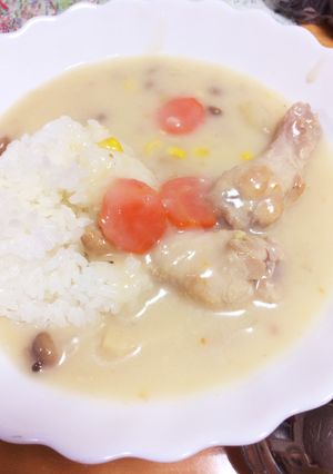 鳥手羽元肉とキノコのかけシチュー♪-レシピのメイン写真