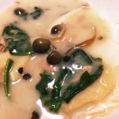รูปของ 油揚げとほうれん草のもちかけシチュー♪