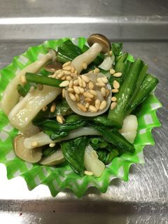 くばらあごだしDE菊菜&しめじのお浸し-レシピのメイン写真