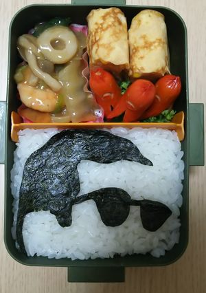 旦那⭐キャラ弁 ブラタモリ-レシピのメイン写真