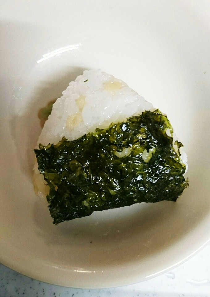揚げ玉(天かす)と白だしのおにぎり-レシピのメイン写真