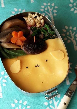 オムライスでポムポムプリンのキャラ弁-レシピのメイン写真