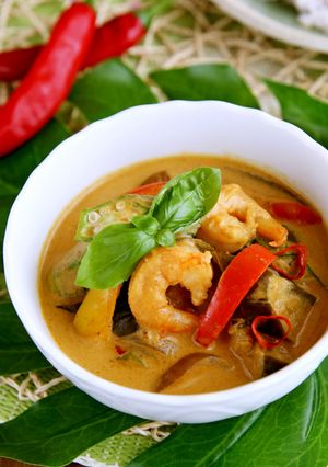 海老のレッドカレー（辛味レベル★★☆）-レシピのメイン写真