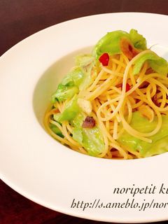 春キャベツとアンチョビのペペロンチーノ♡-レシピのメイン写真