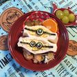 簡単キャラ弁☆ミニオンな卵ポケットサンド