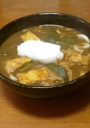 お餅入り油揚げと長ネギのカレーうどん-レシピのメイン写真