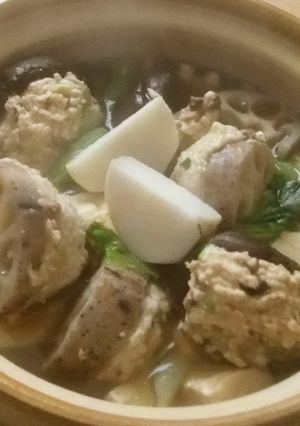 しいたけとれんこんの肉詰めつみれ鍋-レシピのメイン写真