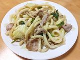 豚肉と野菜の塩焼きうどん
