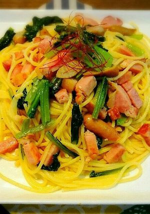 小松菜たっぷり♪ベーコンのペペロンチーノ-レシピのメイン写真
