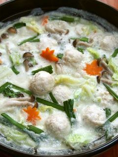 鶏だんごのごま豆乳鍋-レシピのメイン写真