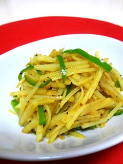 しゃきしゃきポテトのカレバタ炒め-レシピのメイン写真
