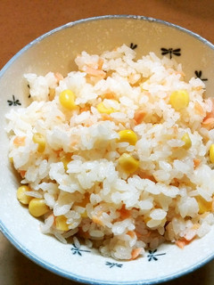 シャケとコーンの炊き込みご飯-レシピのメイン写真