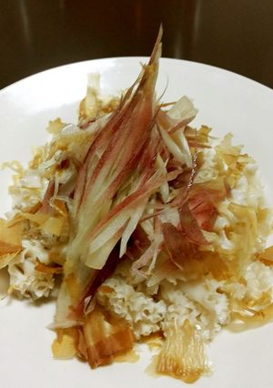 はなびらたけとみょうがのおかかあえ-レシピのメイン写真