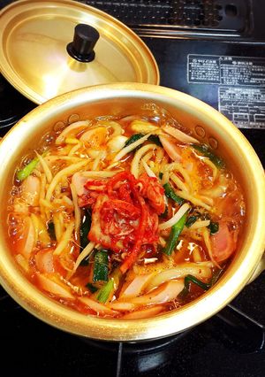韓国プデチゲ風うどん-レシピのメイン写真