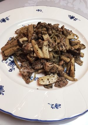 +エリンギと豚肉の黒胡麻パスタ+-レシピのメイン写真