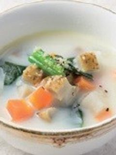 根菜とベーコンの豆乳スープ-レシピのメイン写真
