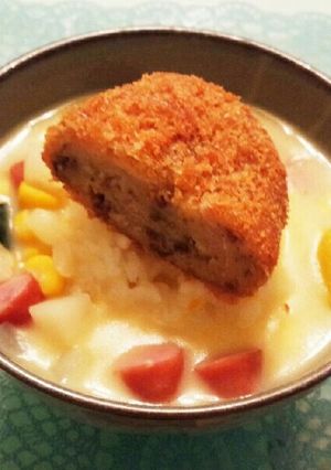 かける派☆シチューご飯♡コロッケのせ-レシピのメイン写真