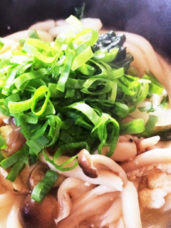 お肉なしでもコクうま煮込みうどん-レシピのメイン写真