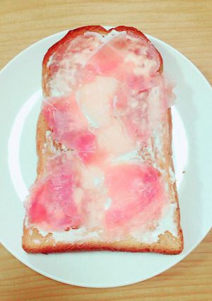 ちょっぴり贅沢☆生ハムトースト-レシピのメイン写真