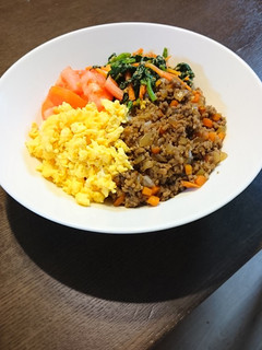 野菜いっぱいミンチ丼-レシピのメイン写真