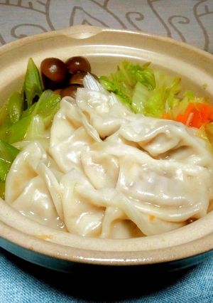 おひとりさま餃子鍋-レシピのメイン写真