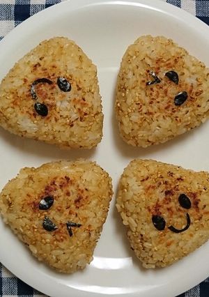 あごだし香る！簡単焼おにぎり-レシピのメイン写真