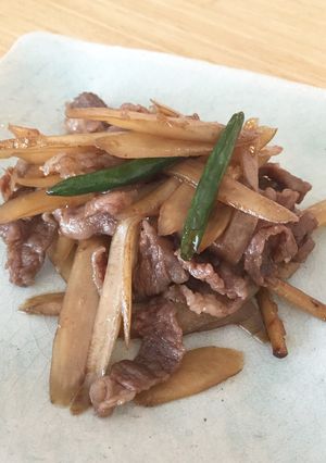 和牛とごぼうの生姜の煮物-レシピのメイン写真