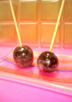ぱりんっの後にジュワ～ッ♪巨峰飴-レシピのメイン写真