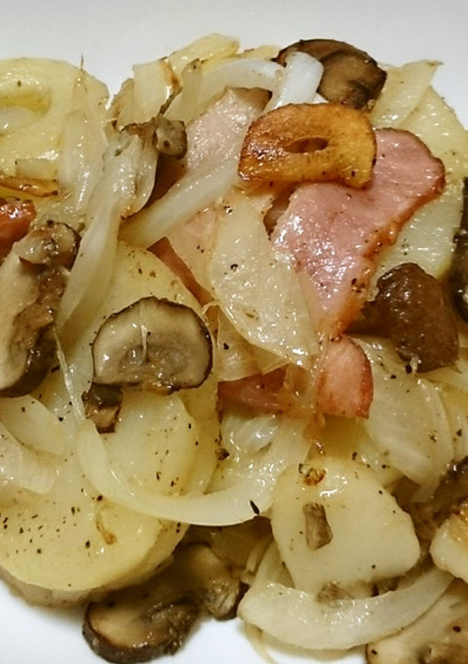 じゃがいもとベーコンのにんにく黒胡椒炒め-レシピのメイン写真