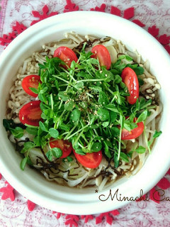 野菜高騰の強い味方!!豆苗もやし鍋-レシピのメイン写真