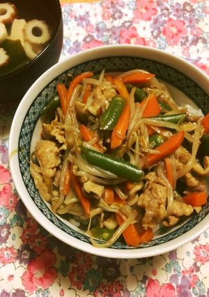 もやしと豚肉のカレー丼-レシピのメイン写真