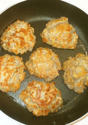 蓮根まんじゅう♪簡単蓮根ハンバーグ-レシピのメイン写真