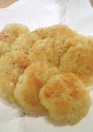 チーズが旨い☆ハッシュドポテト-レシピのメイン写真
