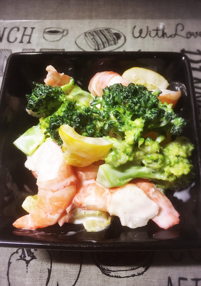 お弁当おかず♩簡単エビサラダ-レシピのメイン写真