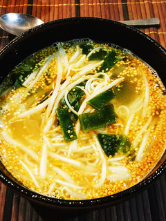 もやしと茎わかめの韓国風スープ-レシピのメイン写真