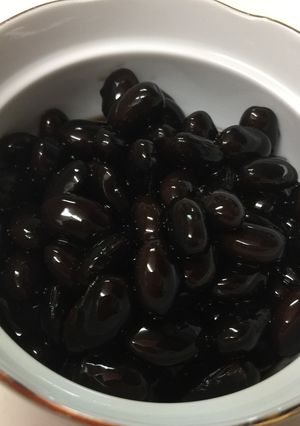 ほんのり甘い、豆の味がする黒豆-レシピのメイン写真