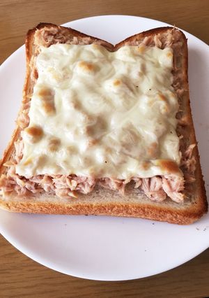 簡単すぎるズボラツナパン-レシピのメイン写真